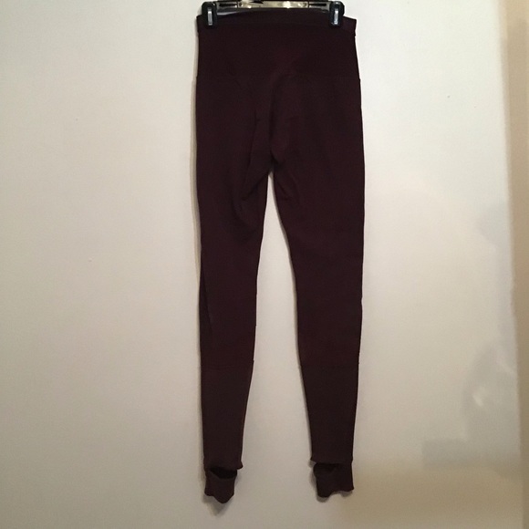 Lululemon Devi Yoga Pant
Heathered Bordeaux Drama / Black Cherry - Picture 7 of 14